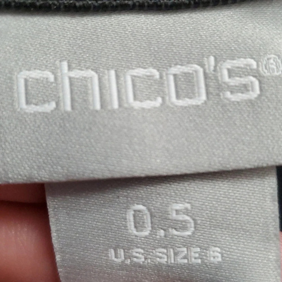 Like New Chico's Womens Stretch Pants Burgundy with Gold Accents Stretch Waist - Picture 7 of 11